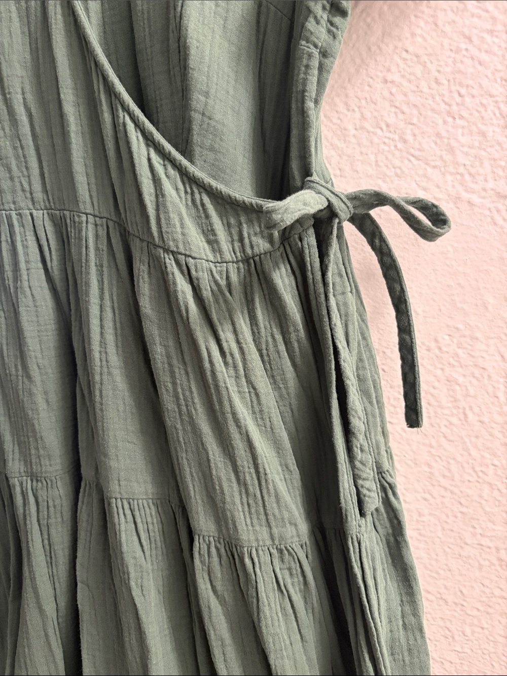 Universal Thread Sage Green Wrap Midi Dress with Tie Waist - Picture 4 of 8